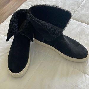 Ugg Lynus Sneaker